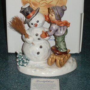 "Making New Friends" Goebel Hummel Figurine #2002 With Box CUTE CHRISTMAS GIFT!